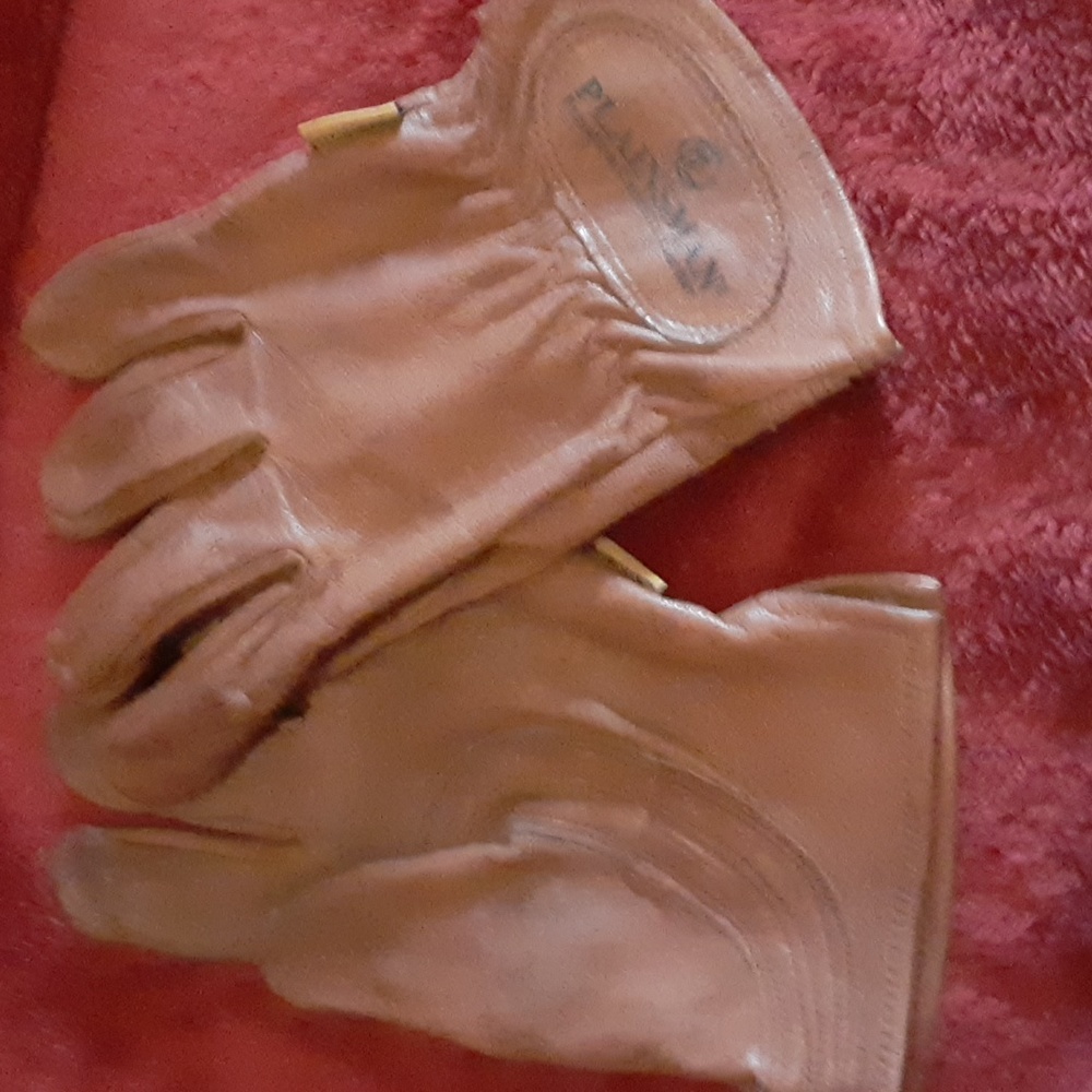 Mens leather gloves